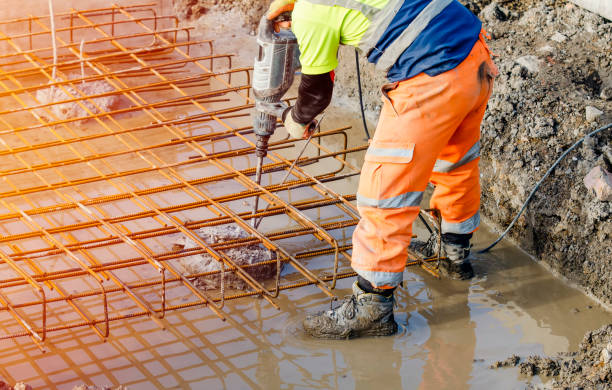 Best Commercial Concrete Services in Bayou Country Clu, LA